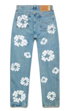 Load image into Gallery viewer, Denim Tears x Levi's Cotton Wreath Jean Light Wash
